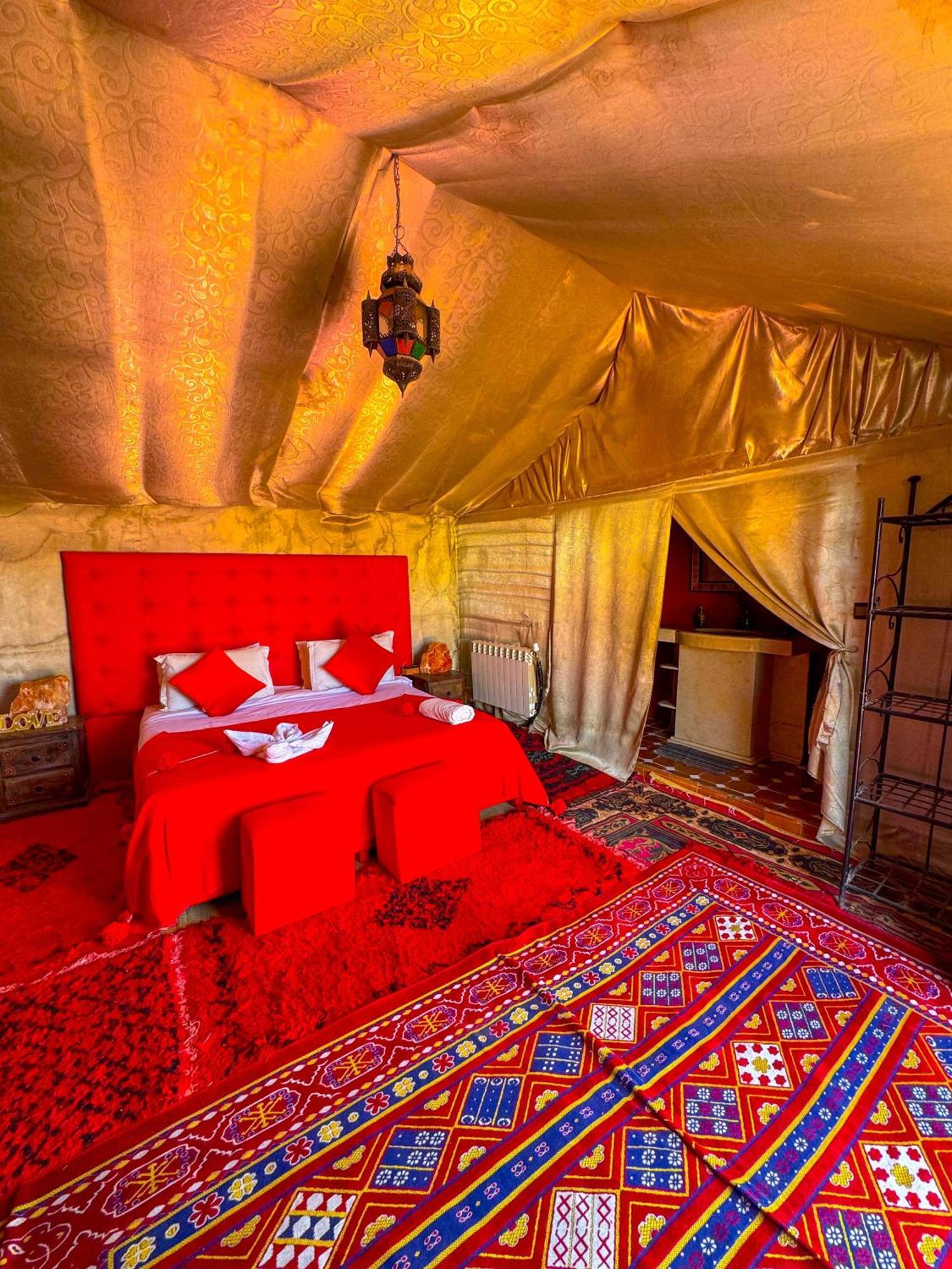 Desert Camp Camel & Sandboarding Merzouga Εξωτερικό φωτογραφία